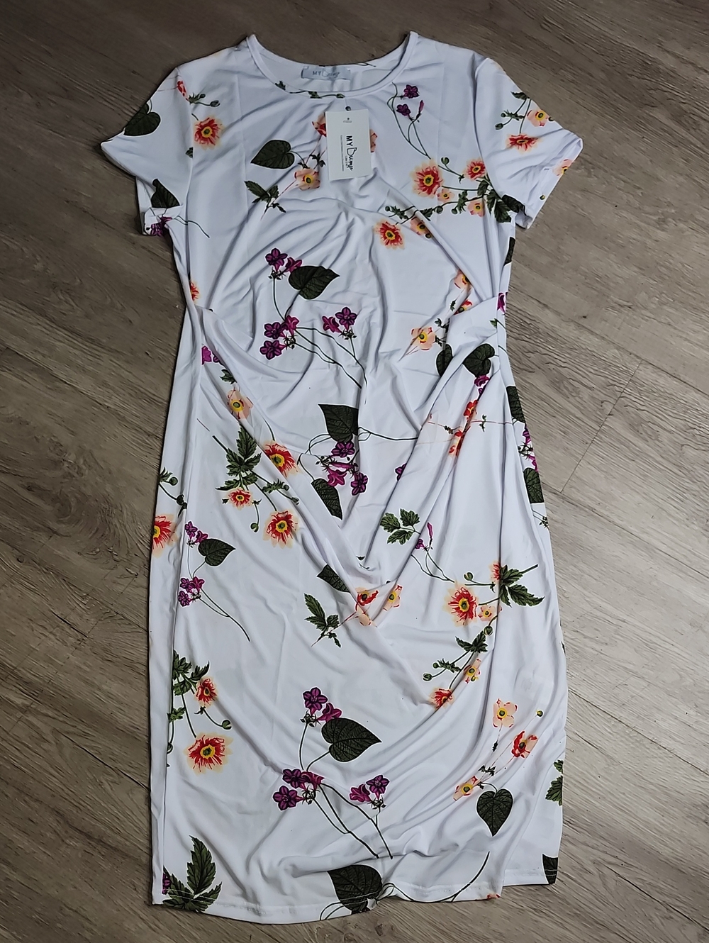 Dress Women’s White Floral Short-Sleeve Midi Dress